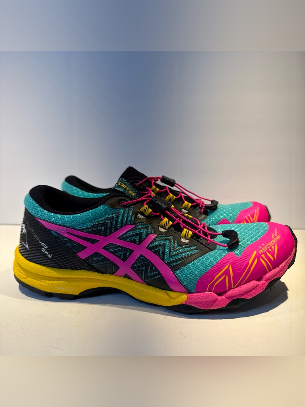ASICS Gel Fuji Trabuco Sky Trail Running Shoes Women’s Size 9.5M Multicolored